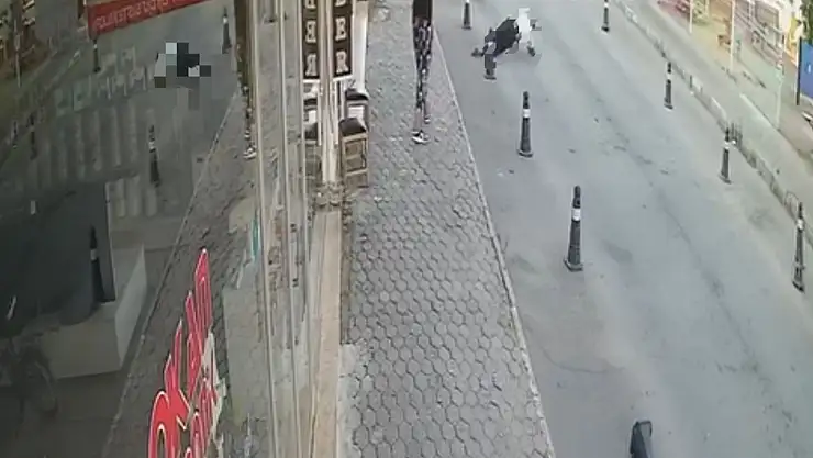 Ofis camından aşağı düştü: O anlar kamerada