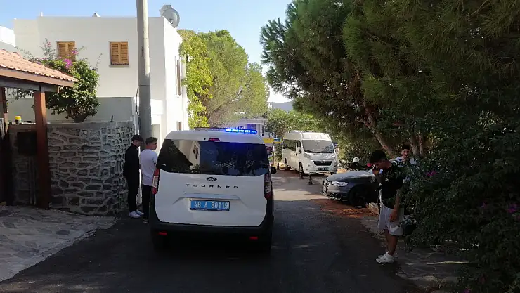 Öğrenciler arasındaki kavga polis müdahalesiyle önledi !