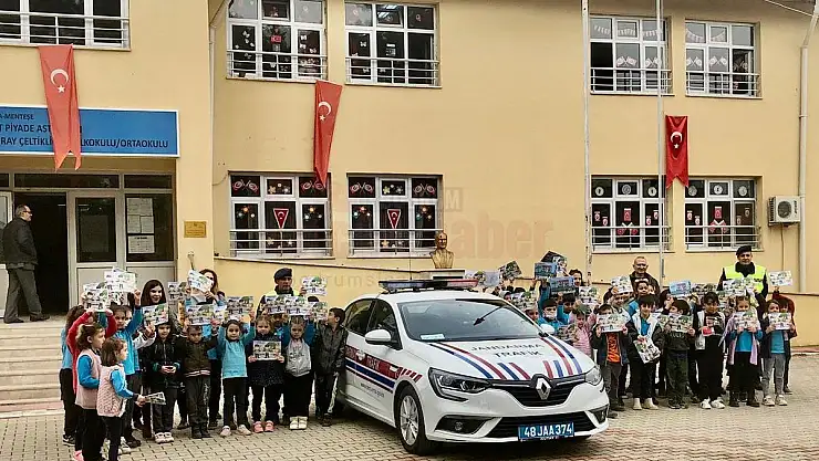 Öğrencilere Trafik Kuralları Eğitimi Verildi