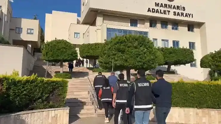 Örgütlü tefecilik operasyonu 4 kişi tutuklandı