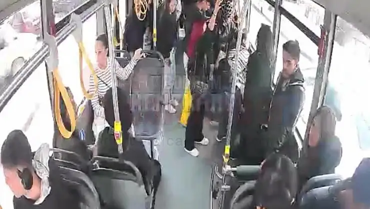 Otobüste Rahatsızlanan Yolcuyu Şoför Hastaneye Yetiştirdi