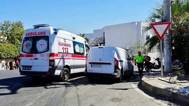 Otomobil ile motosiklet çarpıştı ! 1 yaralı