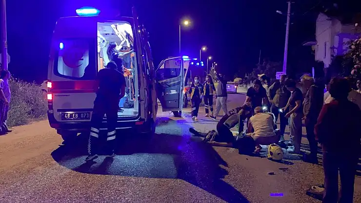 Otomobil ile Motosikletin Çarpıştığı Kazada 1 Kişi Öldü, 4 Kişi Yaralandı