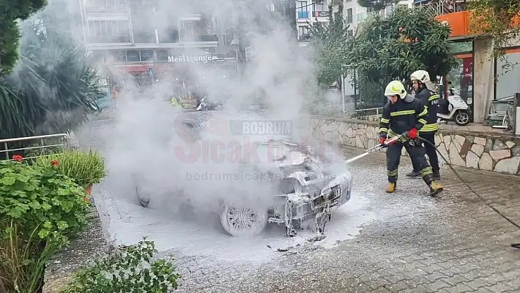 Otomobilde Çıkan Yangında Araç Kullanılamaz Hale Geldi