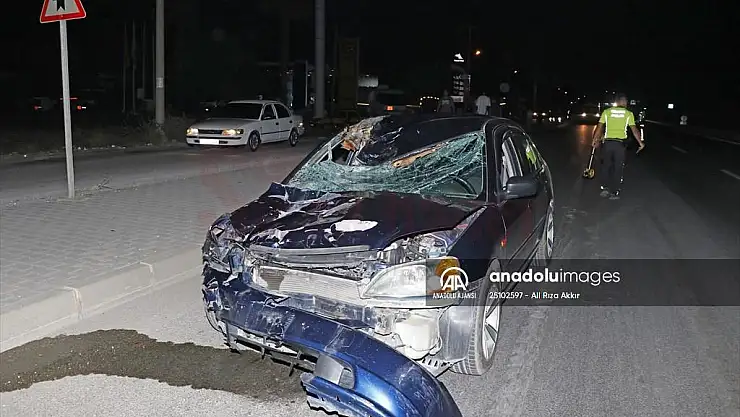 Otomobilin çarptığı bisikletli hayatını kaybetti