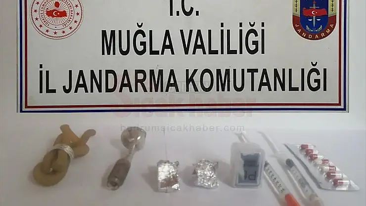 Otomobilinde Uyuşturucu Bulunan Şüpheli Gözaltına Alındı