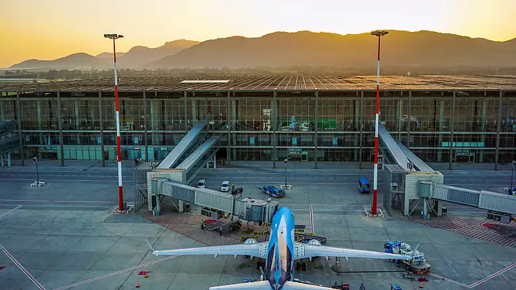 Pistteki çatlak giderildi, uçuşlar yeniden başladı