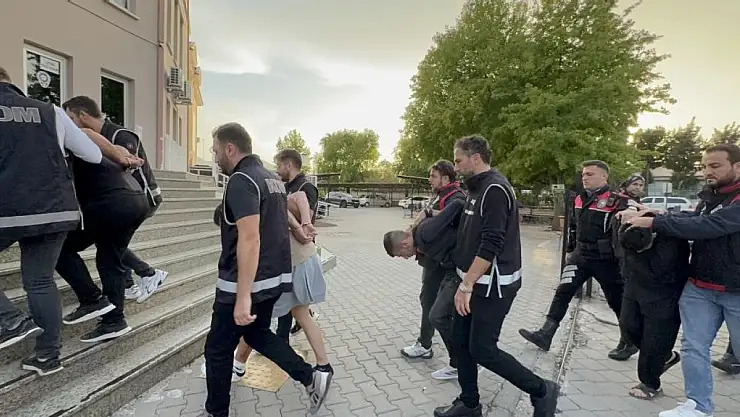 Polisi yaralayan 2 zanlı tutuklandı