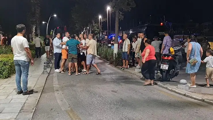 Rıhtımdaki Tekneciler Birbirine Girdi