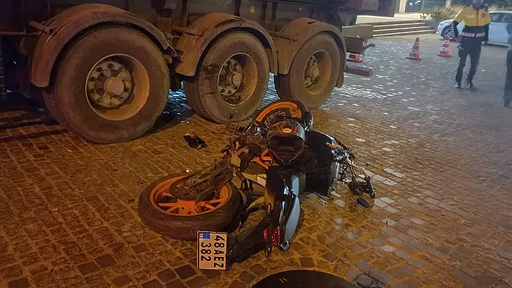 Sıkıştıran Araç Yüzünden Kaza Yaptı