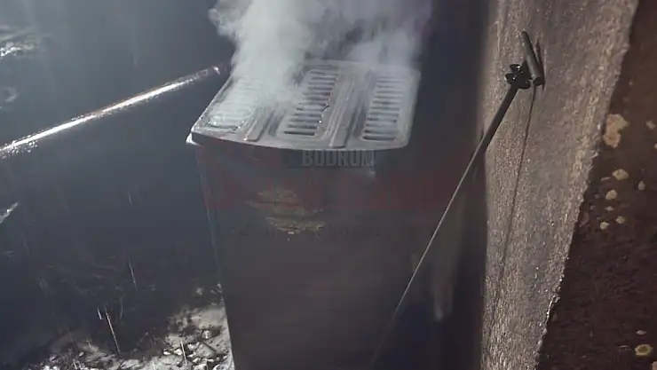 Sobadan Çıkan Yangında Ev Kullanılamaz Hale Geldi