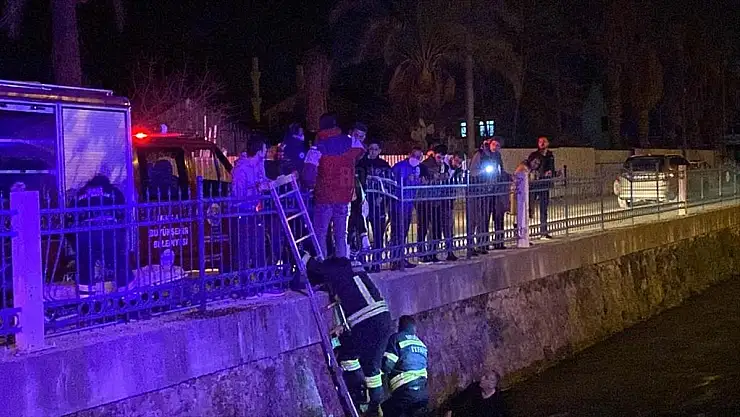 Su Kanalına Düşen İki Kadın Kurtarıldı