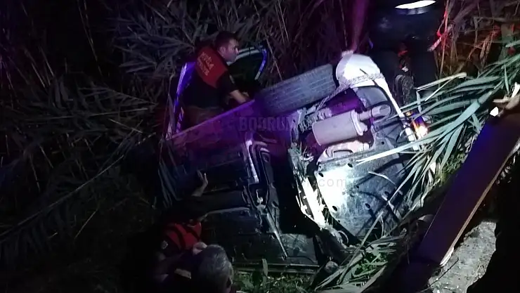 Sulama Kanalına Devrilen Otomobilin Sürücüsü Yaralandı