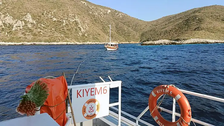 Sürüklenen 15 Metrelik Tekneyi KIYEM Ekipleri Kurtardı