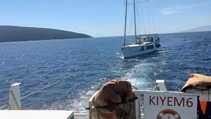 Sürüklenen Tekneyi KIYEM Ekipleri Kurtardı