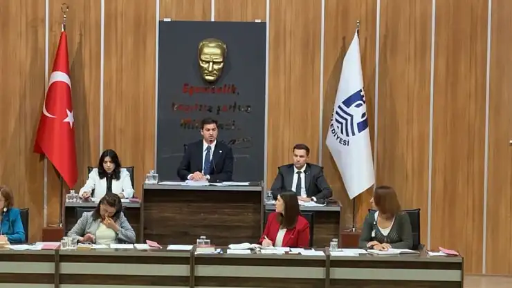 Tamer Mandalinci Açıkladı: Bu Yaz Şezlonglar 100 TL
