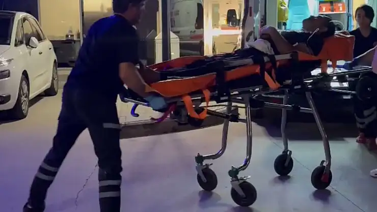 Tartışma kısa sürede büyüdü iki kişi hastaneye kaldırıldı