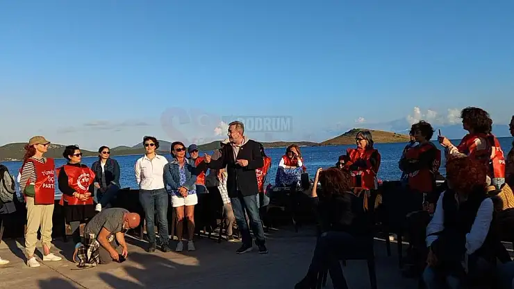 TİP Milletvekili Adayı Aslantuğ Bodrum'da Vatandaşlarla Bir Araya Geldi