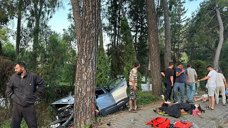 Trafik Kazasında 3'ü Ağır, 4 Kişi Yaralandı