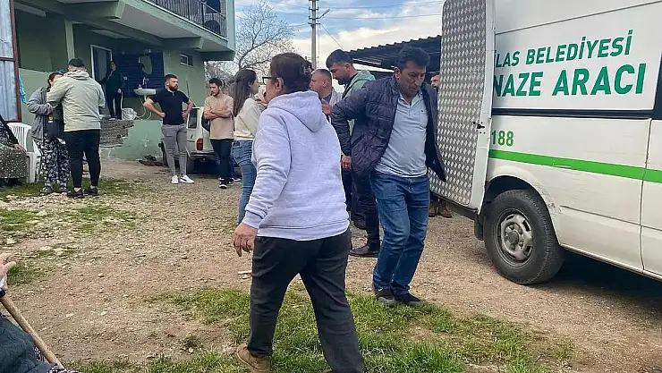 Traktörden Düşen Yaşlı Adam Hayatını Kaybetti