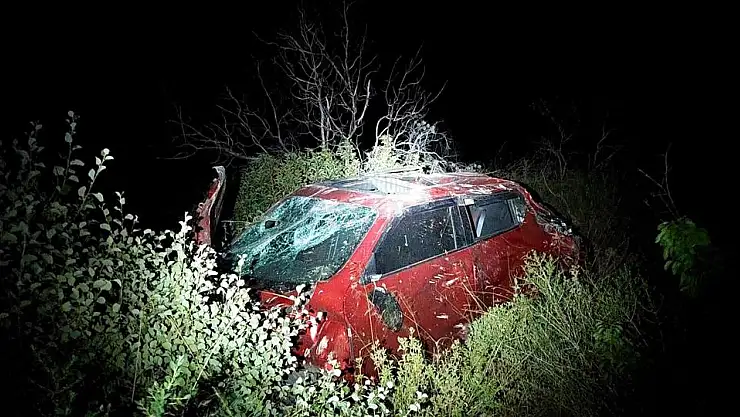 Uçuruma Uçan Jeep'teki Yaralılar İtfaiye Ekiplerince Kurtarıldı