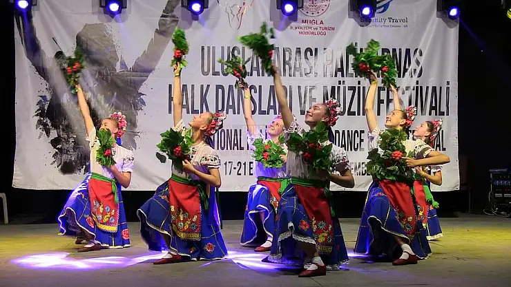 Uluslararası Halikarnas Halk Dansları ve Müzik Festivali Başladı
