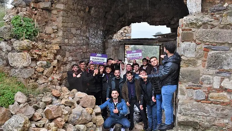 Üniversite öğrencileri Muğla'daki kış kampında tarihi yolcuğa çıktı