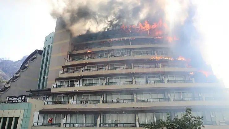 Uygulama Oteli Alevlere Teslim Oldu