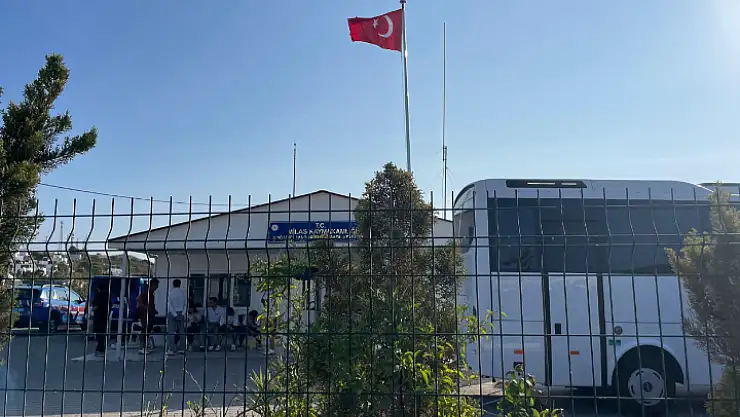 Uyuşturucu Partisine Baskın, 24 Gözaltı
