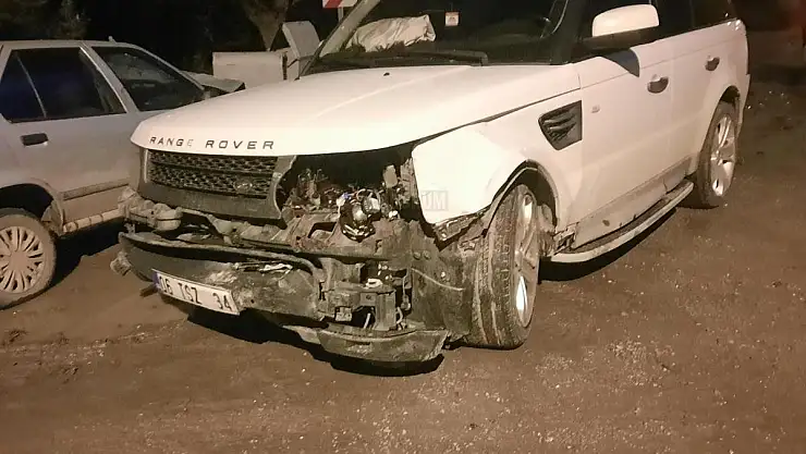 Yağış Kaza Getirdi 3 Yaralı