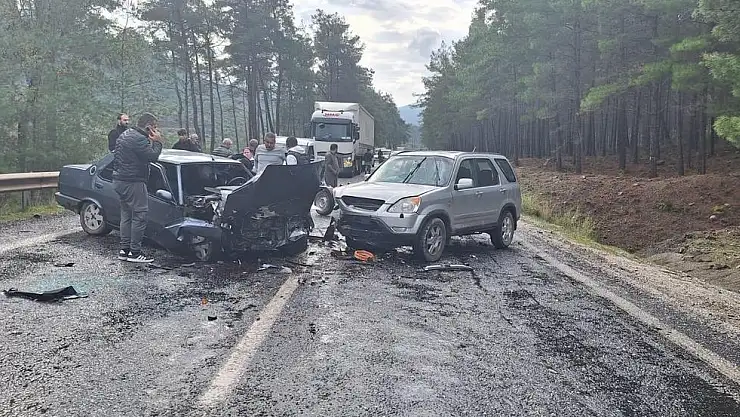 Yağışlı Hava Kazaya Sebep Oldu