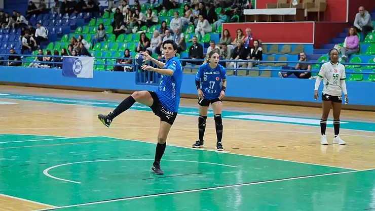 Yalıkavakspor Görele'yi Mağlup Ederek Liderliğini Sürdürdü