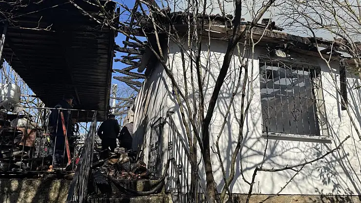 Yangında 2 Kişi Hayatını Kaybetti