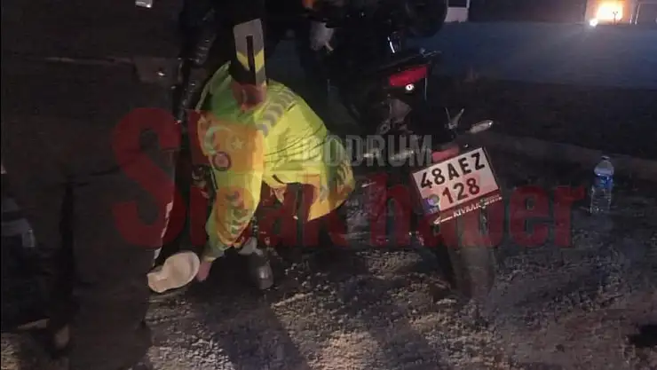 Yaralıya İlk Müdahaleyi Trafik Komiseri Yaptı....