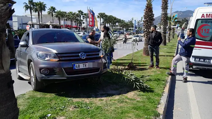 Yaya'ya Çarpıp Orta Refuja Çıktı