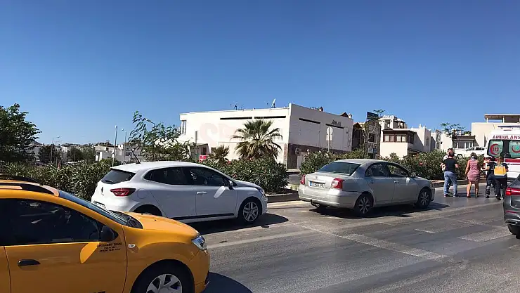 Yaya'ya Yol Verince Zincirleme Kaza Meydana Geldi