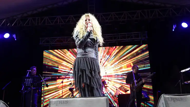 Yılbaşı Konserleri Devam Ediyor