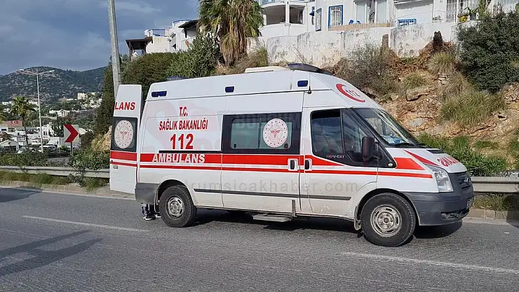 Yokuşbaşı Mevkiinde Giden Araçtan Kendini Attı