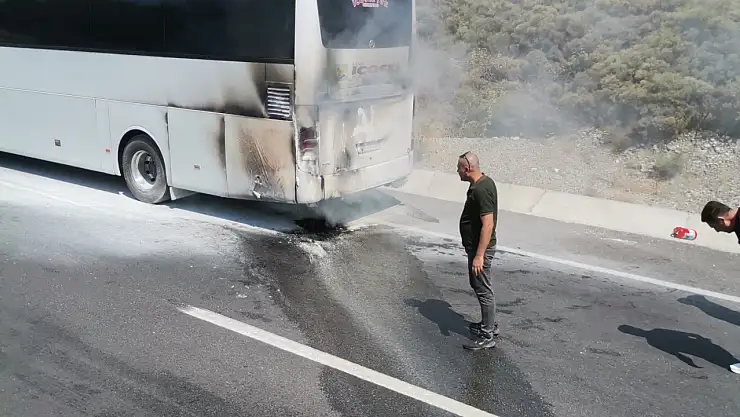 Yolcu otobüsünde yangın paniği !