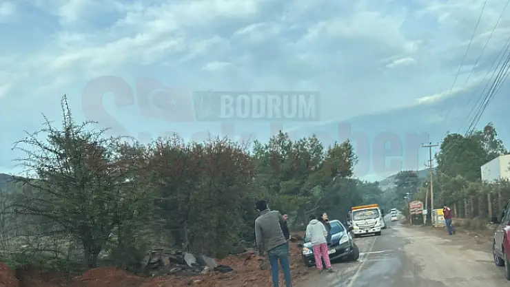 Yüklenici Firma Yeterli Önlem Almayınca Araçlar Çukura Düştü