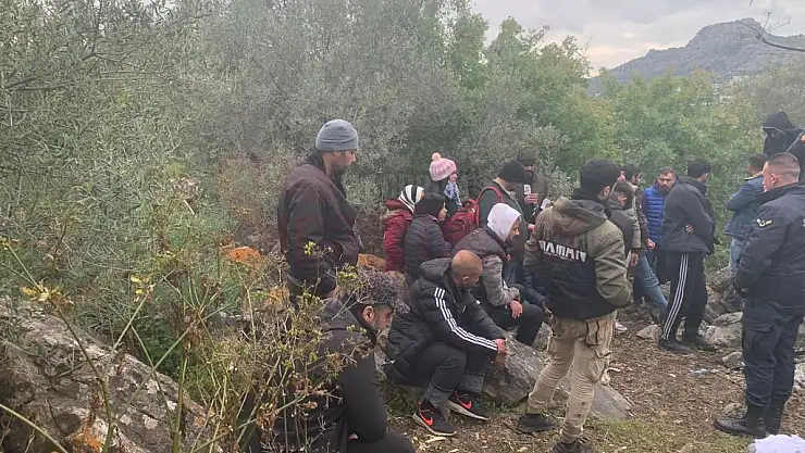 YUNANİSTAN DİYEREK KÜÇÜKADA'YA BIRAKIP GİTTİLER