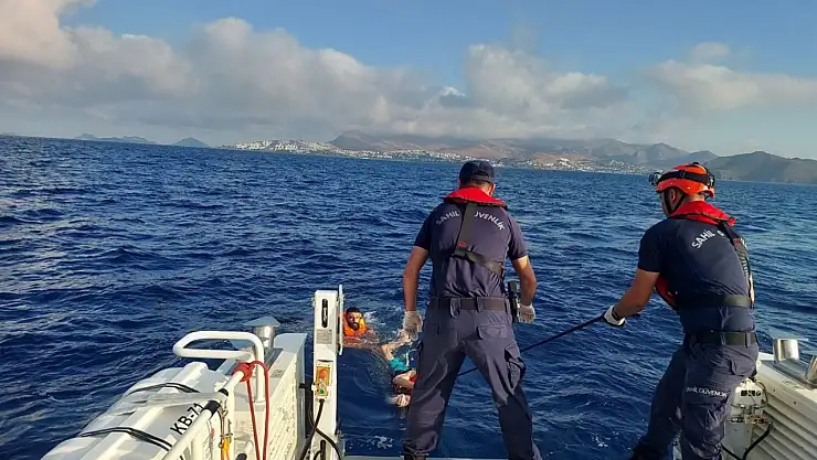 Yüzerek Yunan adalarına geçmeye çalıştılar !