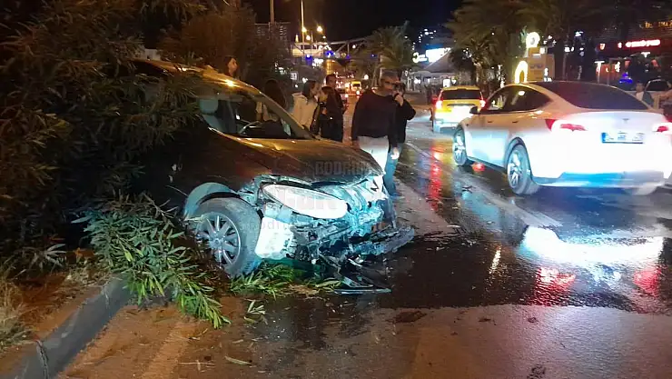 Zincirleme Kaza Anları Kendi Kameralarına Yansıdı