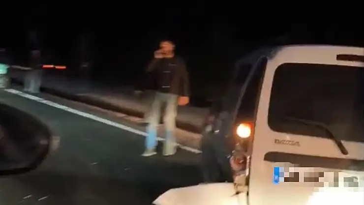Zincirleme kaza trafik felç oldu