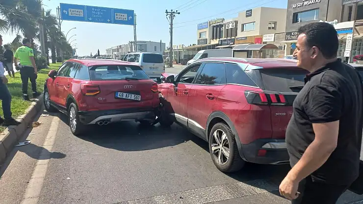 Zincirleme Kazada 1 Araç Kullanılamaz Hale Geldi