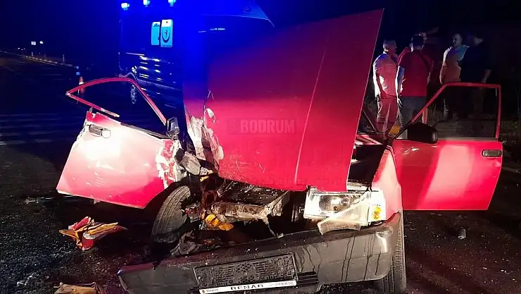 Zincirleme Trafik Kazasında 2 Kişi Yaralandı