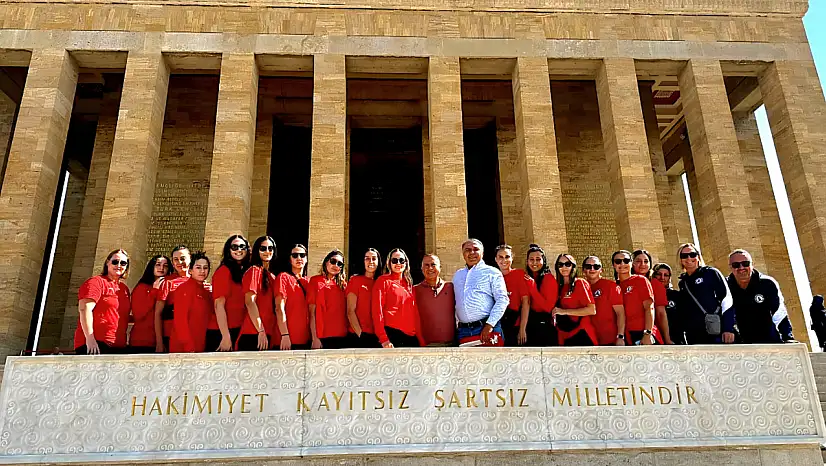 Armada Praxis Yalıkavak Spor'dan sezon öncesi Anıtkabir ziyareti