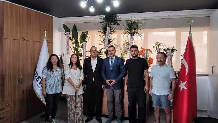 Başkan Seçilen Karatay Mazbatasını Aldı