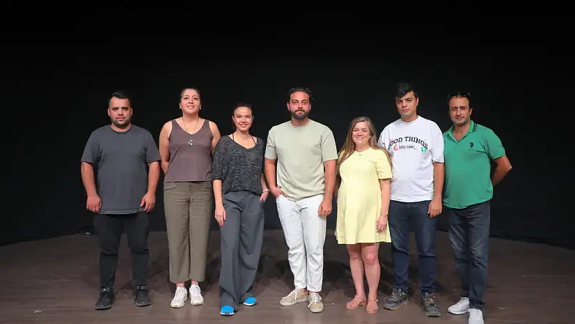 Bodrum belediyesi şehir tiyatrosu üç oyunla sezonu açıyor