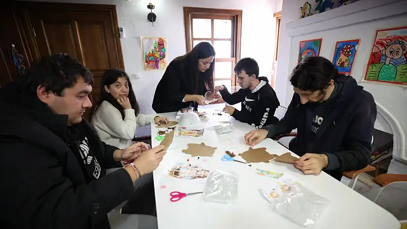 Çocukların yaratıcılığı Gözcüler Evi'nde buluşuyor